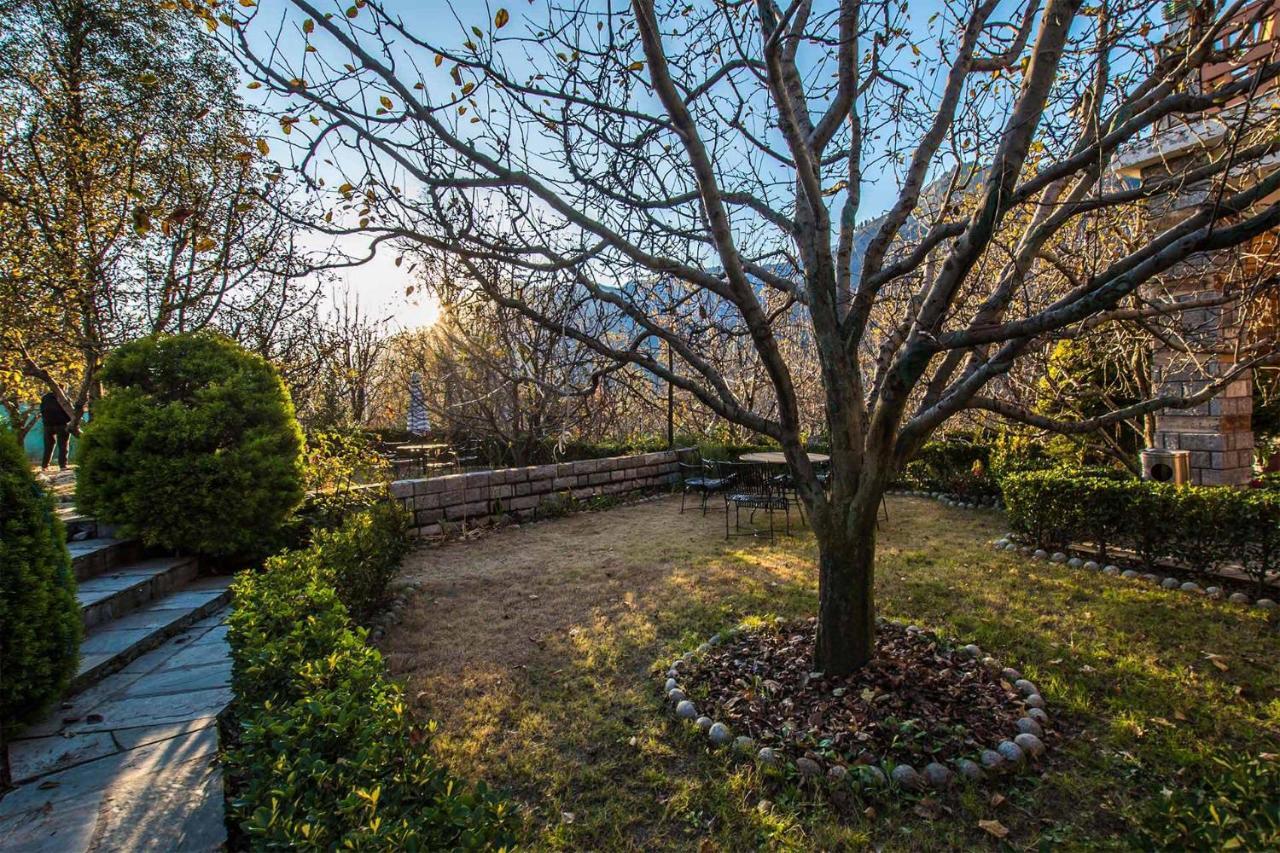 Orchard House By Vista Rooms Manāli Eksteriør bilde